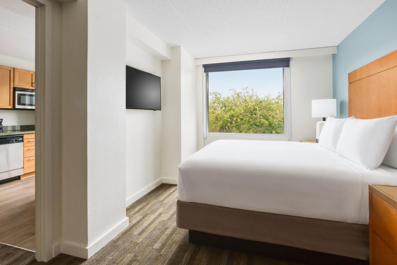 Hyatt House Fort Lauderdale Airport/Cruise Port Dania Beach Exterior photo