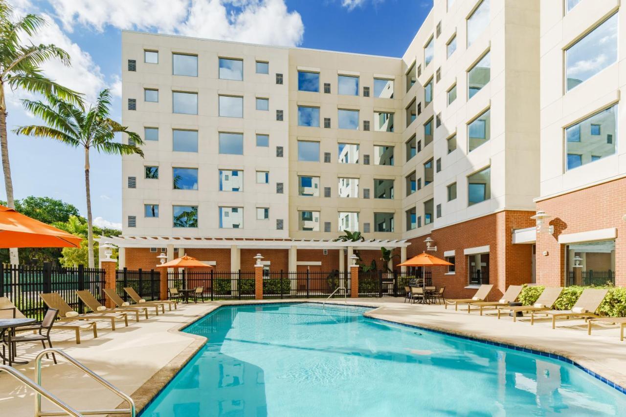 Hyatt House Fort Lauderdale Airport/Cruise Port Dania Beach Exterior photo