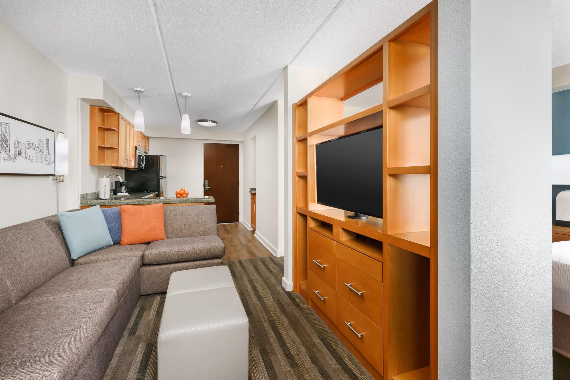 Hyatt House Fort Lauderdale Airport/Cruise Port Dania Beach Exterior photo