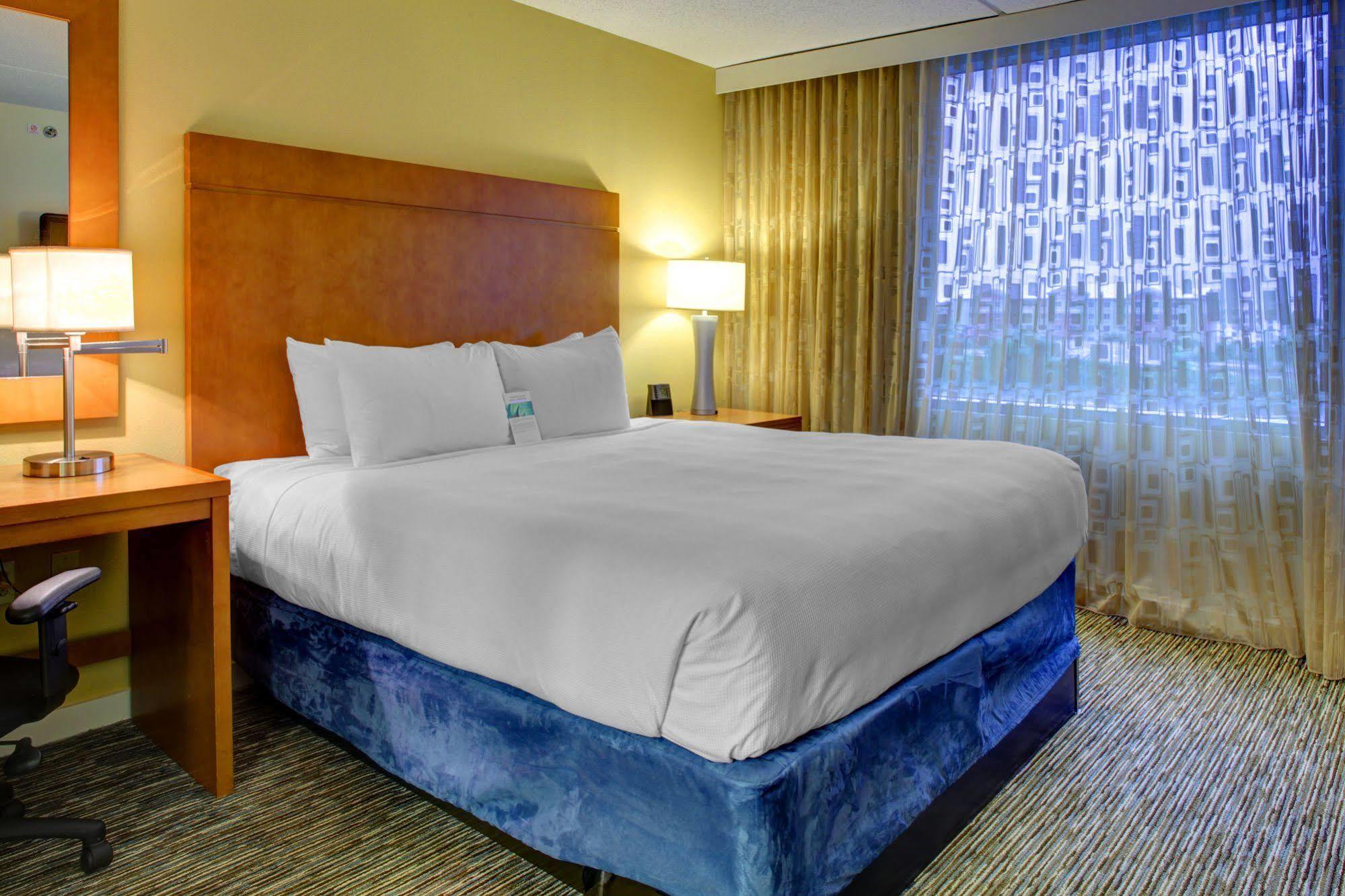 Hyatt House Fort Lauderdale Airport/Cruise Port Dania Beach Exterior photo